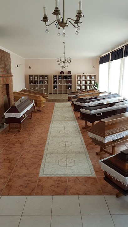 Temetkezési szolgáltató bemutatóterme, koporsók és urnák széles választékával.
