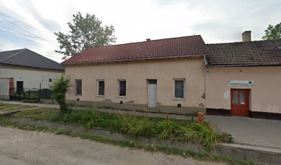 Temetkezési szolgáltató iroda épülete kisvárosban.