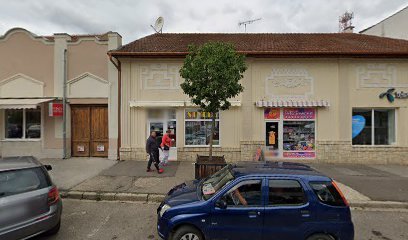 Temetkezési szolgáltató üzlet utcaképe.